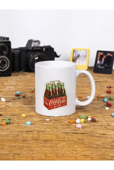 Panorama Ajans Retro Nostalji Cocacola Rozet Tasarım Hediye Beyaz Kupa ürün görseli
