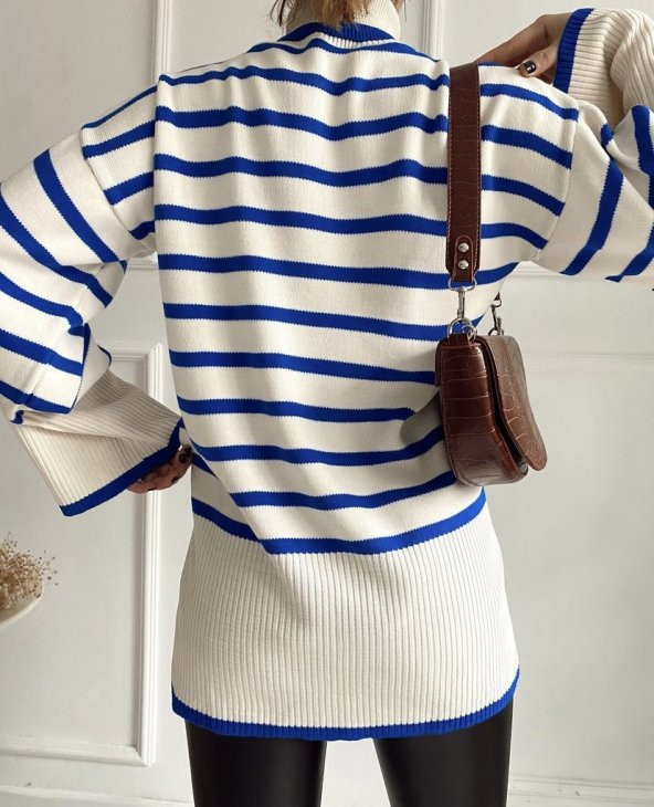 Kadın mavi çizgili boğazlı triko kazak - 2
