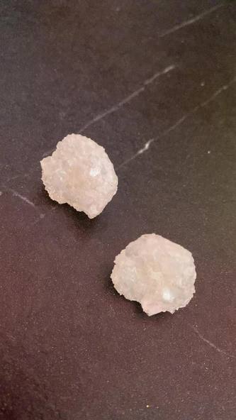 Sedefli Beyaz Renkli Kristal Şekil Gold Aksesuarlı Epoksi Küpe El Yapımı Hediyelik - Resim 4