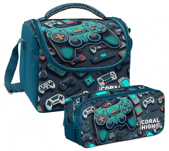 Coral High Erkek Çocuk Nefti Yeşil Oyun Konsolu Thermo Beslenme Çantası ve İki Bölmeli Kalemlik Seti ürün görseli