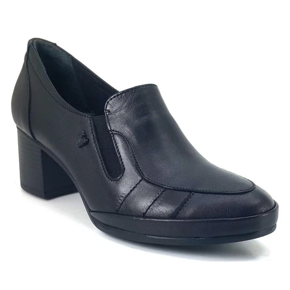 VENÜS 1382 TOPUKLU GÜNLÜK DERİ KLASİK KADIN AYAKKABI ürün görseli