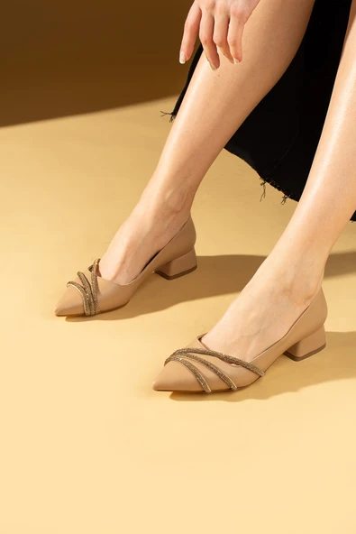 Pembe Potin 3 Bant Taş Şeritli Sivri Burun Kadın Topuklu Ayakkabı 025-39-24 - Resim 3