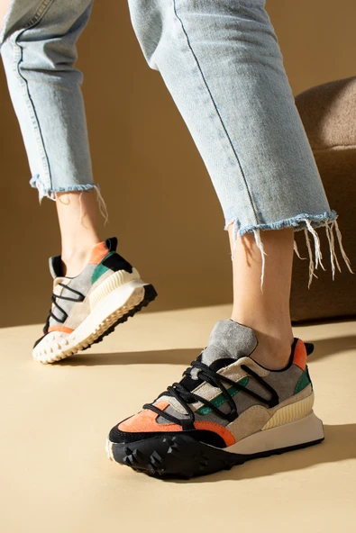 Yeni Sezon Kalın Taban Bağcıklı Moda Kadın Sneakers 36-144-23 - Resim 4