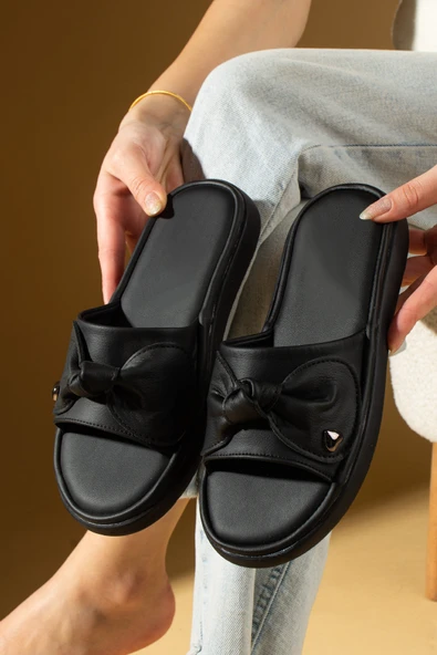 Pembe Potin Fiyonklu Masaj Tabanlı Kalp Detaylı Kadın Terlik 59-80-25 - Resim 3