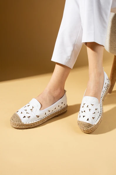 Pembe Potin Lazer Kesim Çiçek Desenli Rahat Hasır Taban Dilli Kadın Babet 68-1025-25 - Resim 4