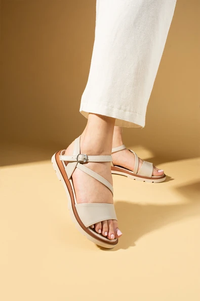 Pembe Potin Kalın Bantlı Tokalı Rahat Taban Kadın Sandalet 018-037-25 - Resim 8