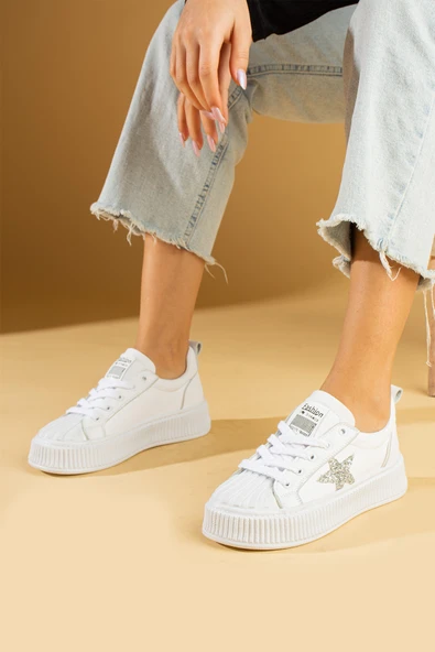 Pembe Potin Poli Anatomik Taban Yıldız Detay Bağcıklı Kadın Sneaker 59-650-24 - 2