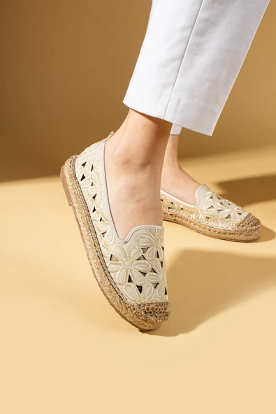 Pembe Potin Lazer Kesim Çiçek Desenli Rahat Hasır Taban Dilli Kadın Babet 68-1025-25 - Resim 9