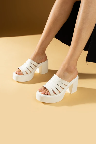 Pembe Potin Çok Bantlı Platform Topuklu Kadın Terlik 36-506-24 - 2