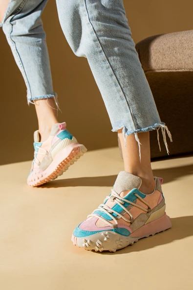 Yeni Sezon Kalın Taban Bağcıklı Moda Kadın Sneakers 36-144-23 - Resim 9