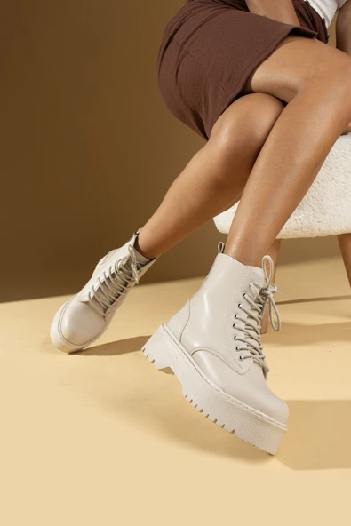 Pembe Potin Kaymaz Kalın Taban Sıcak Astar Fermuar & Bağcık Kadın Bot B01-33-23 - 2