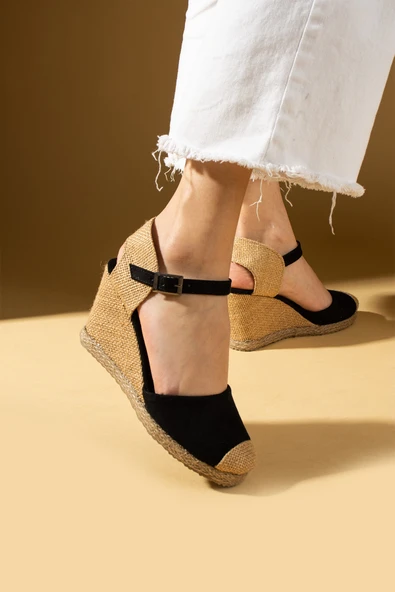 Pembe Potin Hasır Dolgu Taban Önü Kapalı Tokalı Kadın Sandalet 69-71-24Süet - Resim 3