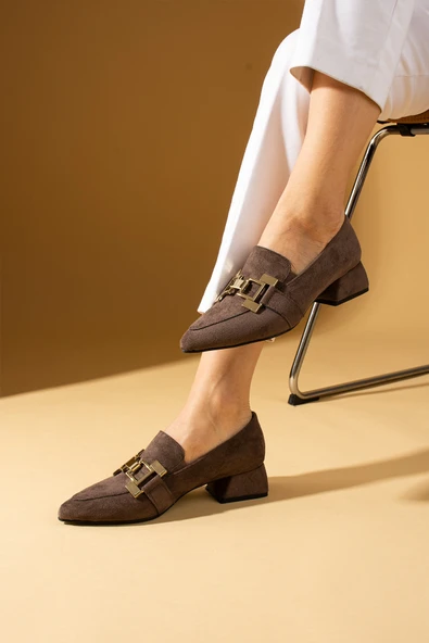 Pembe Potin Sivri Burunlu H Gold Tokalı Topuklu Kadın Ayakkabı 53-800-24Süet - Resim 4