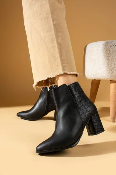 Pembe Potin Kroko Desenli Fermuarlı Rahat Taban Kadın Bot 71-8000-24Kroko ürün görseli