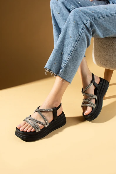 Pembe Potin Taş Detaylı Yüksek Taban Çok Bantlı Lastikli Kadın Sandalet 018-312-24Taşlı - Resim 6