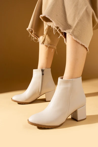 Pembe Potin Yuvarlak Burunlu Fermuarlı Kalın Topuklu Kadın Bot 82-509-24 ürün görseli