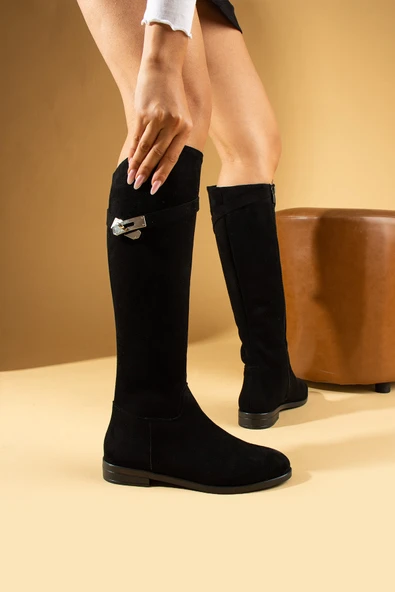 Pembe Potin Toka Detaylı Rahat Kalıp Fermuarlı Diz Altı Kadın Çizme 84-2434-24Süet - 2