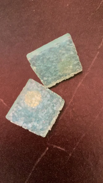 Tırtıklı Su Yeşili Renk Büyük Boy Kare Şekil Gold Aksesuarlı Epoksi Küpe El Yapımı Hediyelik - 4