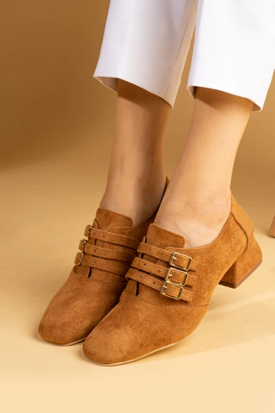 Pembe Potin Küt Burunlu 3 Tokalı Topuklu Kadın Ayakkabı 53-400-24Süet - Resim 3