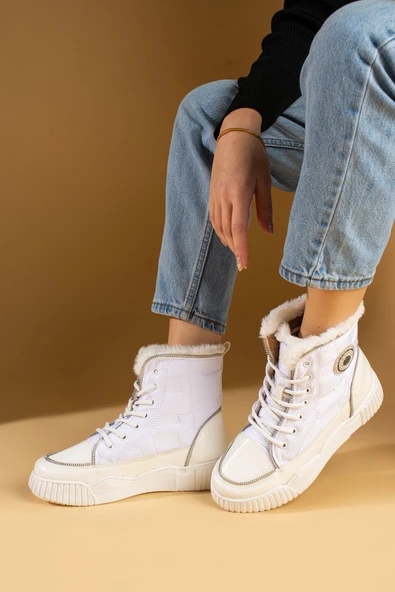 Pembe Potin Taş Detaylı İçi Kürklü Bağcıklı Rahat Taban Kadın Bot 68-712-24 - Resim 3