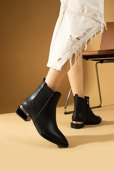 Pembe Potin Metal Topuk Detaylı Lastikli Sıcak Astar Sivri Burun Kadın Bot 58-6751-24 - Resim 4