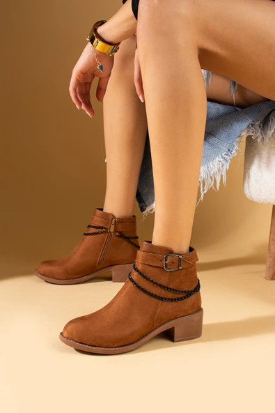 Pembe Potin Zincir Ve Toka Detaylı Fermuarlı Kadın Bot 57-0404-24Süet - Resim 2