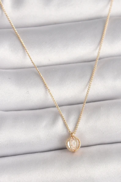 Pirinç Gold Renk Zirkon Taşlı Daire Kafes Model Kadın Kolye