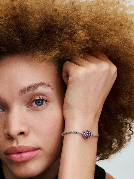 Pandora Işıltılı Pavé Yuvarlak Pembe Charm 925 ayar gümüş - Resim 5