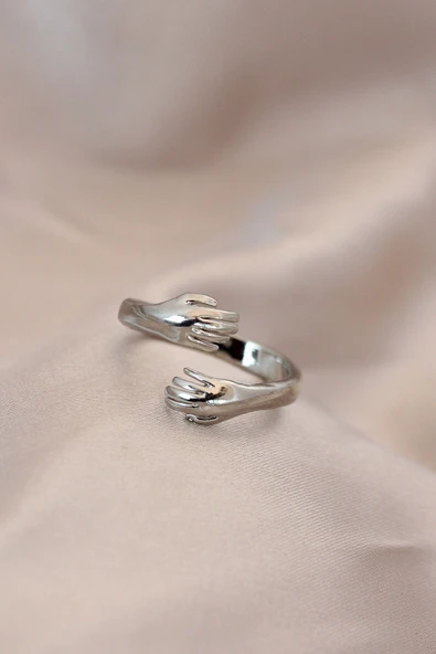 Ayarlamalı Gümüş Renk Metal Sarılan Eller Model Yüzük - TJ-BYK2061 ürün görseli 1