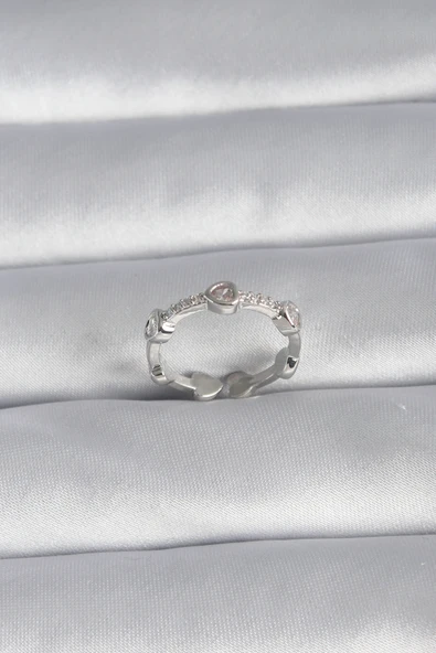 Pirinç Gümüş Renk Kalp Model Zirkon Taş Detay Kadın Yüzük - TJ-BYK3005 ürün görseli 1