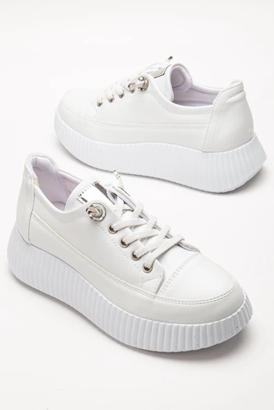 Kadın Casual Spor Ayakkabı Beyaz Elastik Bağcıklı Kalın Taban ürün görseli