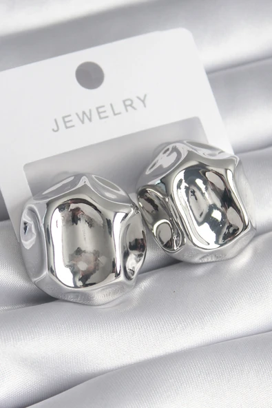 Pirinç Gümüş Renk İşlemeli Top Model Kadın Küpe - TJ-BKP8558 ürün görseli