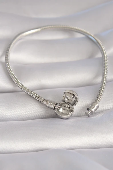 Pirinç Gold Renk İşleme Detay Charm Model Kadın Bileklik - TJ-BB5989 - Resim 2