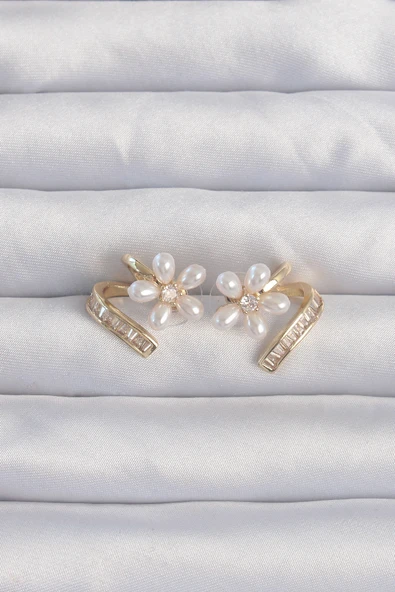 Pirinç Gold Renk Zirkon Taşlı Kıvrımlı İnci Çiçek Küpe - TJ-BKP9277 ürün görseli