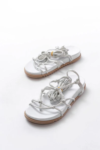 1001-1001 Beyaz Gümüş  Bilekten Bağcıklı Kadın Sandalet - Resim 5