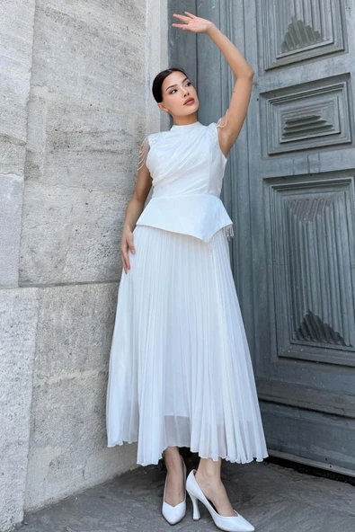 Omuz İşlemeli Pliseli Abiye Elbise 2385-Beyaz - Resim 3