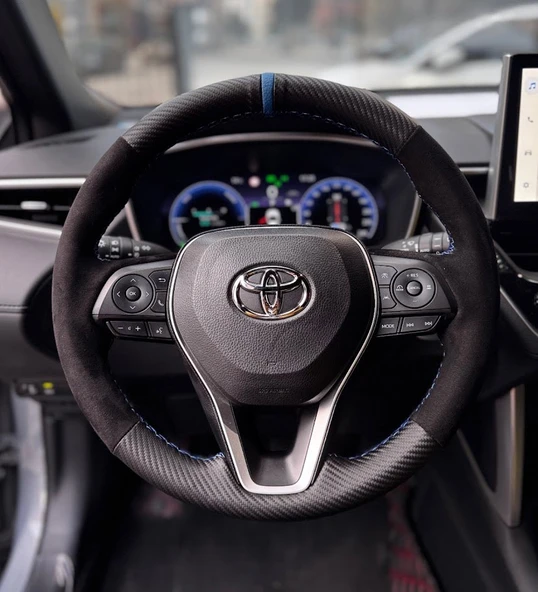 Toyota Corolla 2020-2024 Araca Özel Direksiyon Kılıfı (KREM KARBON SİYAH İP) ürün görseli