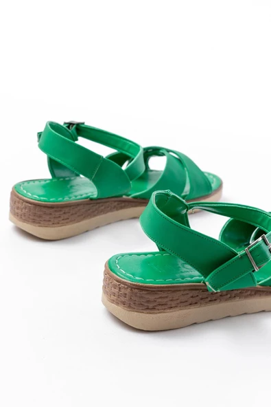 692-564 Çimen Yeşili  Ortopedik Taban Çapraz Tokalı Kadın Sandalet - Resim 5