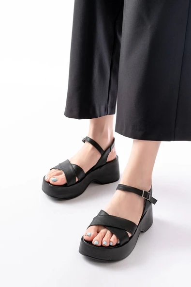 24414-1005 Siyah Günlük Çapraz Dolgu Topuk Kadın Sandalet - 2