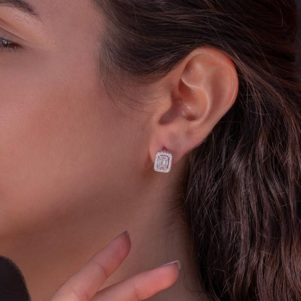 Baget Taşlı 925 Ayar Gümüş J Küpe - Resim 2