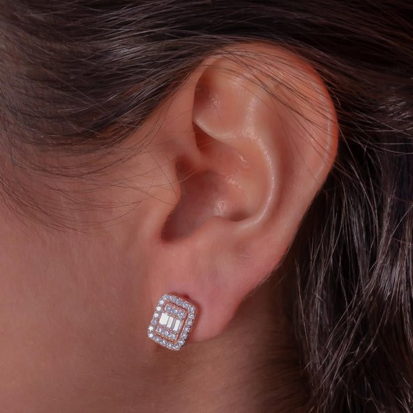 Baget Taşlı Rose Kaplama 925 Ayar Gümüş J Küpe ürün görseli 1