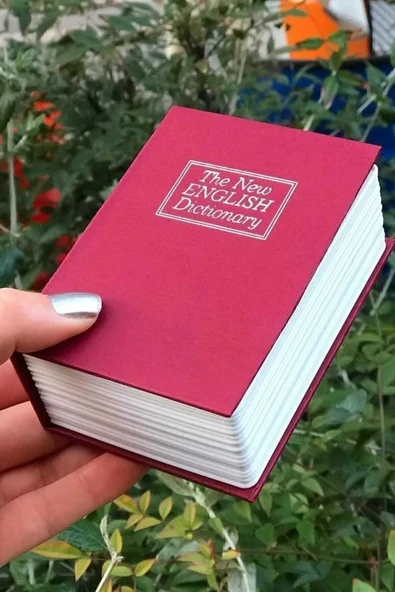 Kitap Şeklinde Gizli Kasa Kumbara Bordo - 2