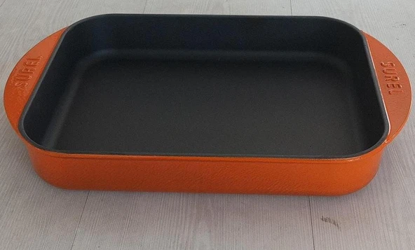 SÜREL DÖKÜM 23X31 CM DİKDÖRTGEN DÜZ TEPSİ PARLAK TURUNCU