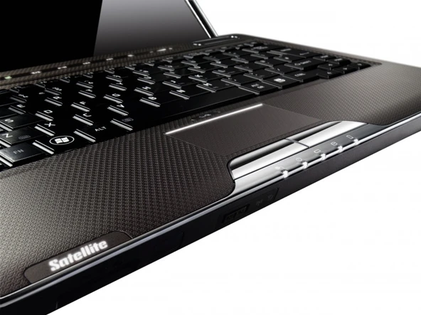 Toshiba Satellite U500-12C Dev mini laptoop/KABLOSUZ MOUSE HEDIYE (Yenilenmiş Garantili Ürün) - 2