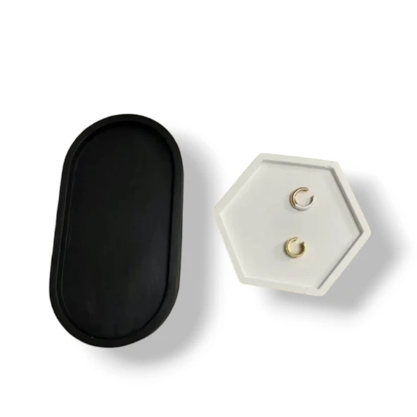 Oval Siyah ve Altıgen Beyaz Takı Tabağı ürün görseli 1