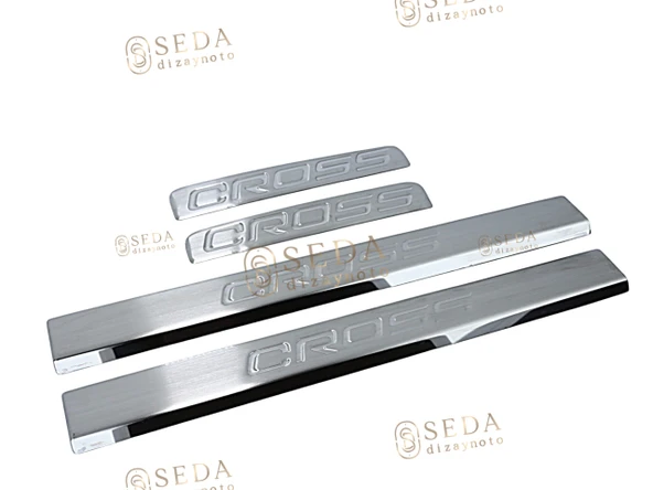 Fiat Egea Cross 2020 > Kapı Eşiği - Cross Yazılı MAT ürün görseli