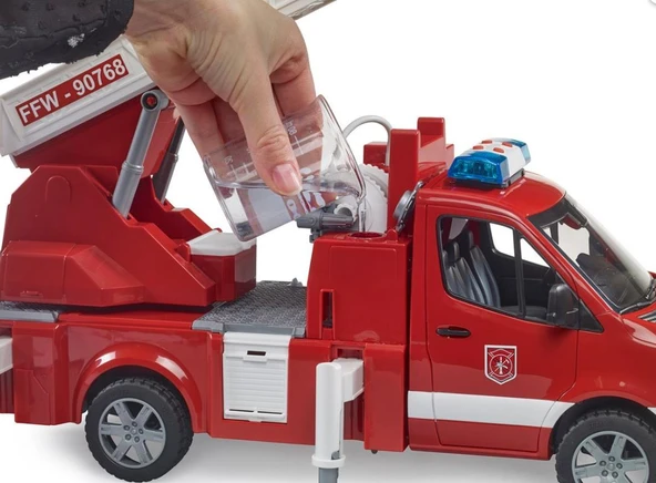Bruder Mercedes Benz Sprinter Merdivenli Su Püskürten İtfaiye Aracı BR02673 - 3