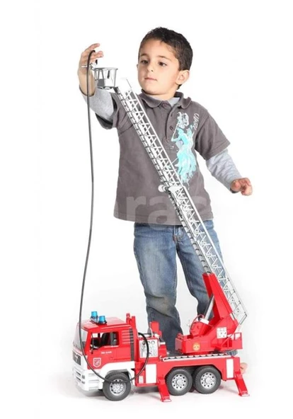 Bruder MAN Merdivenli İtfaiye Aracı BR02771 - 4