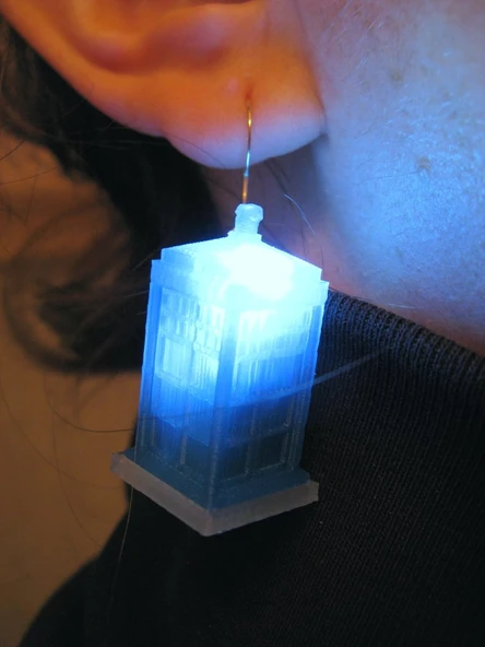 Byr LED TARDIS Küpe (Sadece Plastik Aparattır!!!) 3D