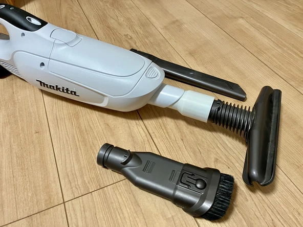 Byr Makita elektrikli süpürgeye Dyson fırçasını takın (Sadece Plastik Aparattır!!!) 3D ürün görseli